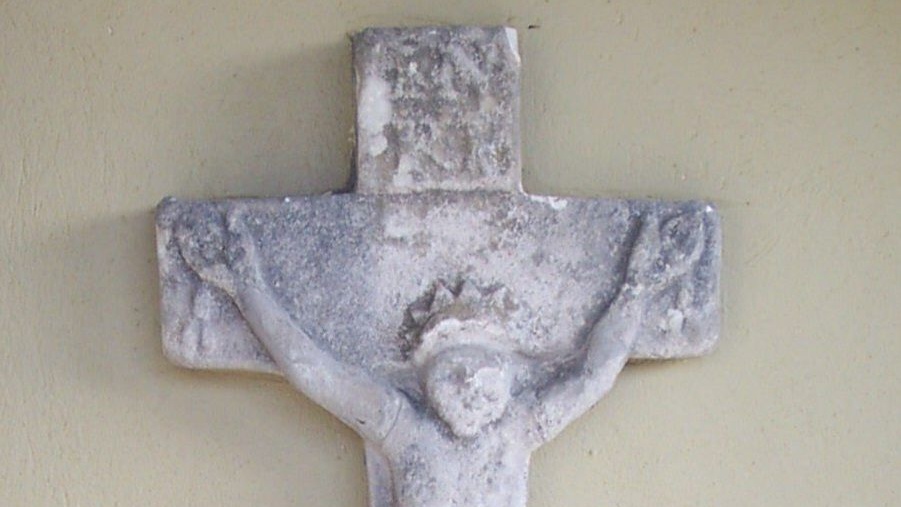 Annals of the Four Masters old stone cross in Bundoran