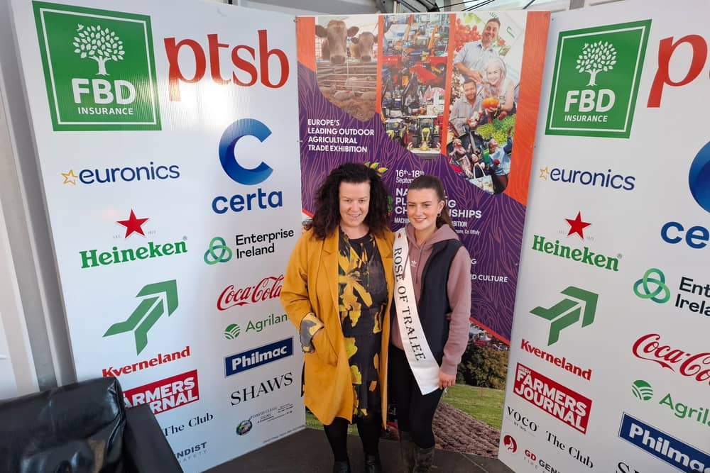 Anna Marie McHugh (left) welcomes Rose of Tralee Katelyn Cummins to the Ploughing