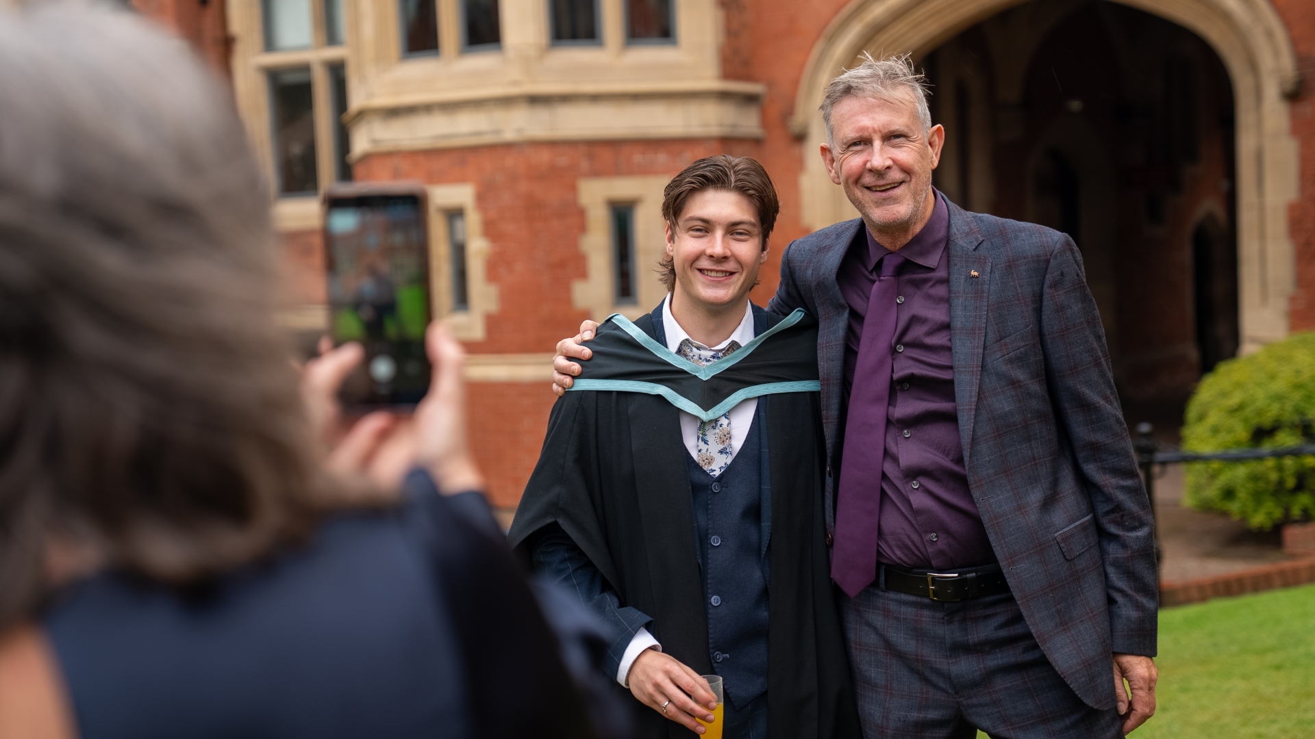 Gaoth Dobhair man follows in his father's footsteps at Queen's graduation
