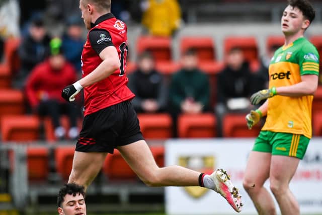 Points from Niall Donnelly and Barry O’Hagan got things moving for the home side and only six minutes had been played when they got in for goal. Liam Kerr came running through like a train and, when found by Danny Magill, barely had to break stride as he shot low across Michael Lynch in the Donegal goal.