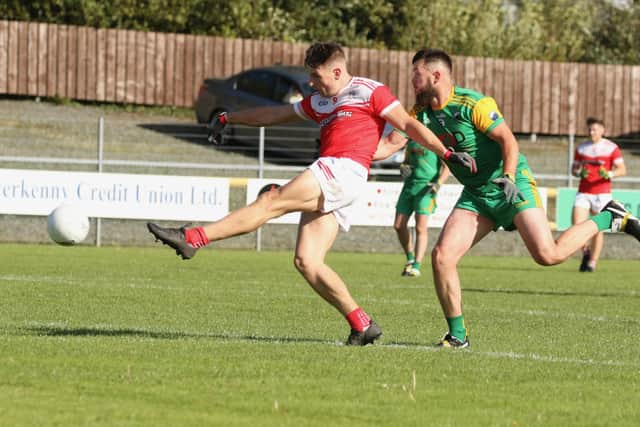 Glen were wasteful in possession in the opening half, coughing up ten turnovers before full-back Philip Doherty got them off the mark. It was the 27th minute when Doherty bent over his team’s only score of the first half.