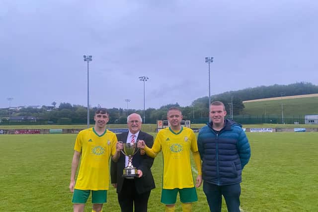 The Mons were incensed when, just before half-time, referee Colin Halligan, upon consulting with his assistant, reversing his decision to point to the spot when Niall Cassidy went to ground.