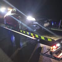 Knives, phones seized after car bursts through Garda checkpoint