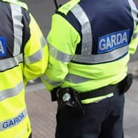 Mercedes windscreen smashed while parked in Moville