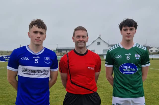 Captains David Monaghan and Jordi Gribben with referee James Connors