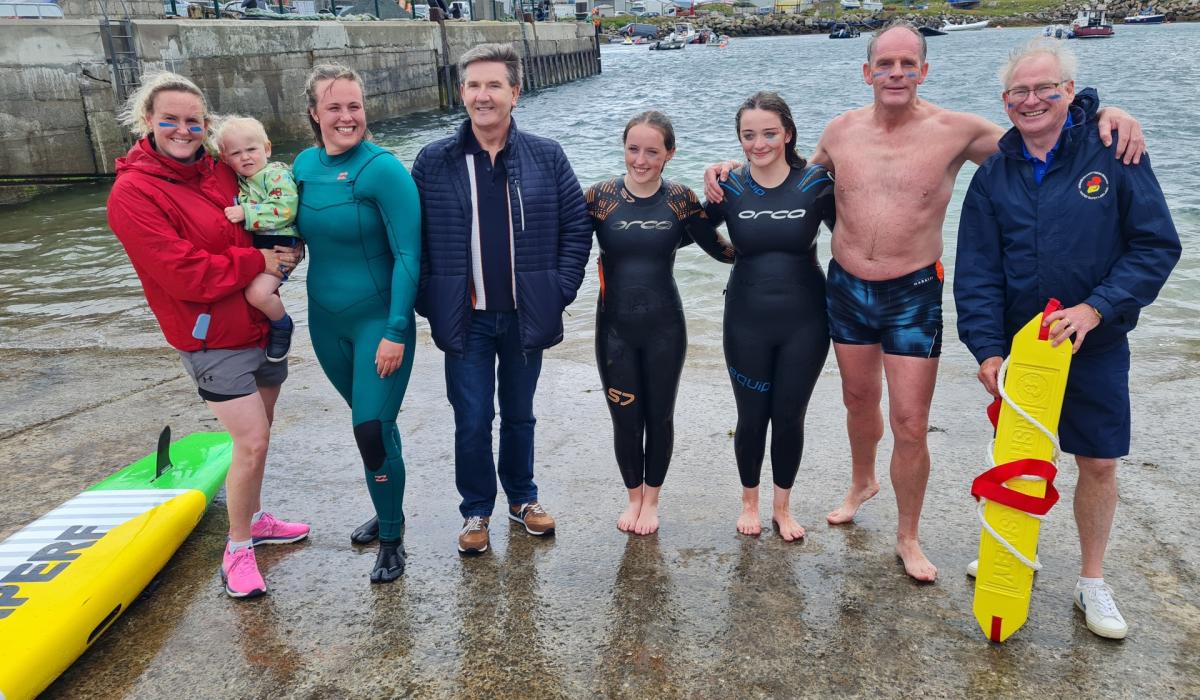 Picture Gallery Big crowds for Float for Hope Boat Run off Burtonport Page 1 of 16 Donegal Live