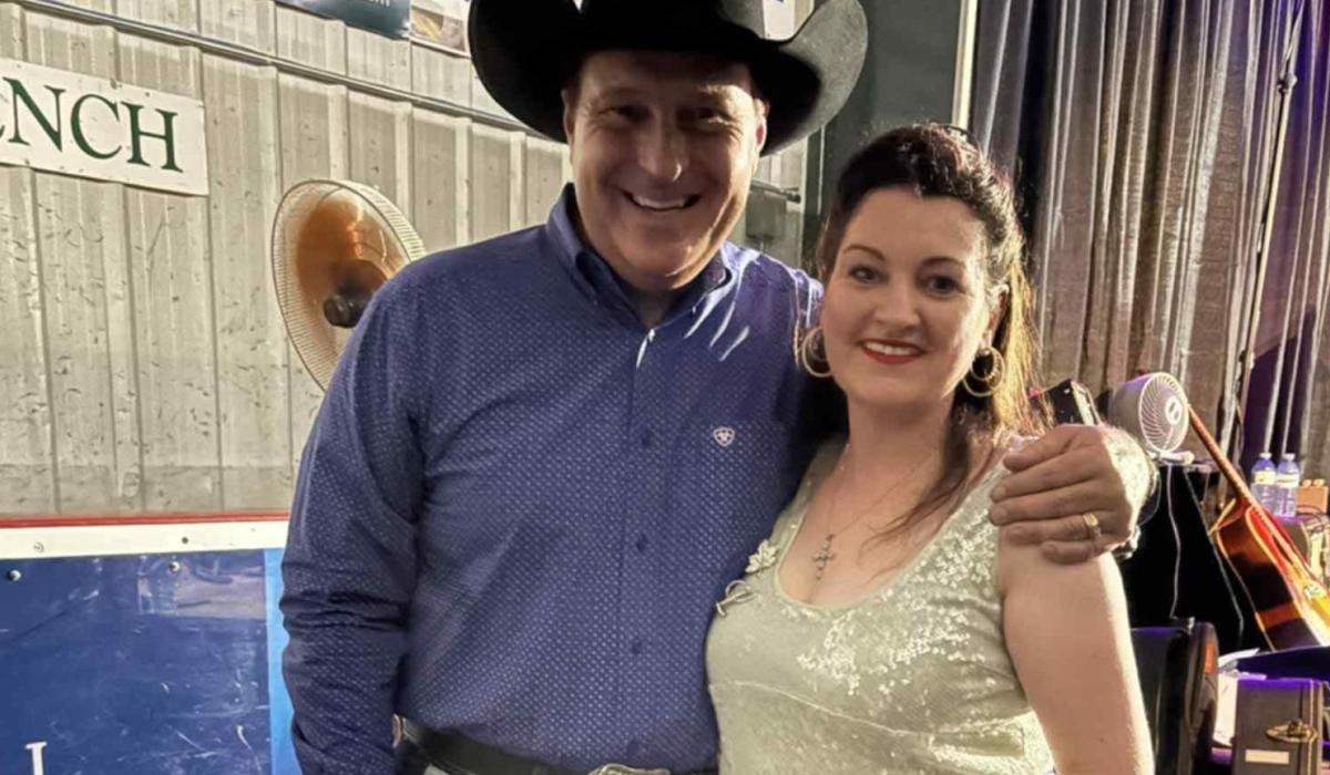 ‘Ireland’s Songbird’ Lorraine McCauley from Ballyshannon releases new album