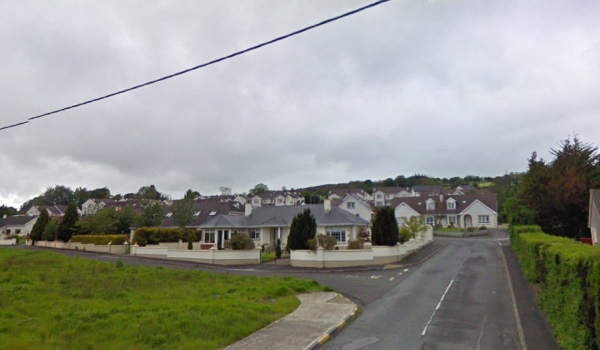 Cars in Lifford estate criminally damaged with smashed windows