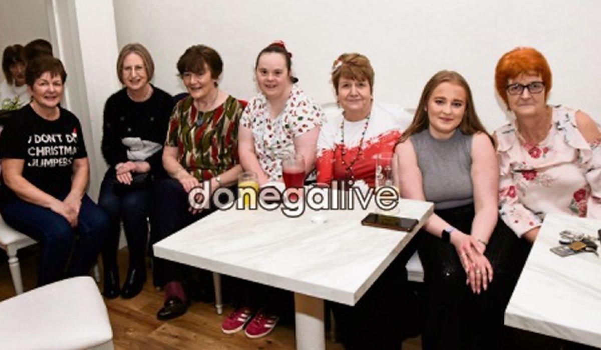 In pictures:  Great turn-out for Christmas jumper night in the Plaza, Buncrana  