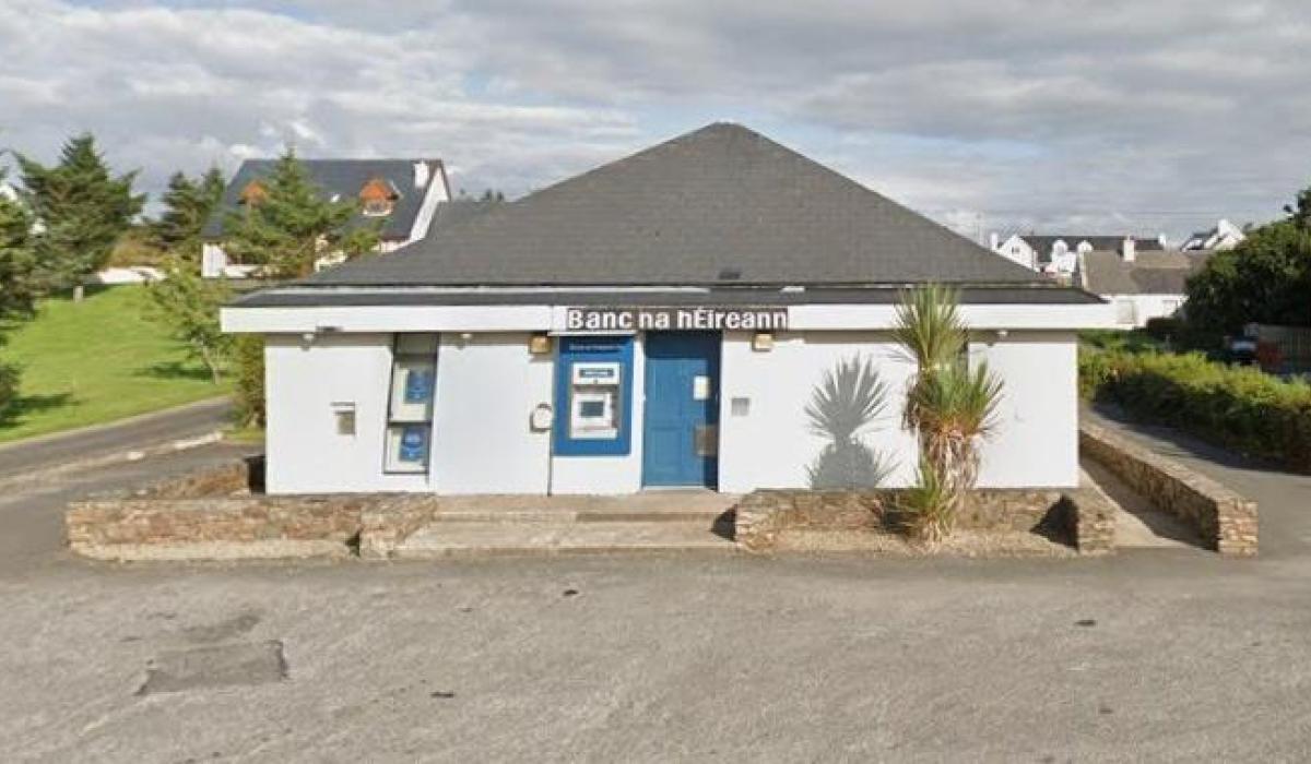 An Coimisiún Pleanála upholds Bunbeg Bank of Ireland conversion permission