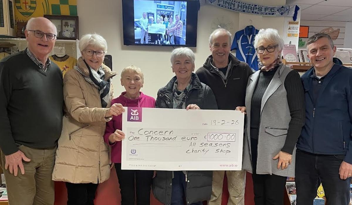 Twin Towns Concern Support Group receives €1,000 from All-Seasons Charity Shop