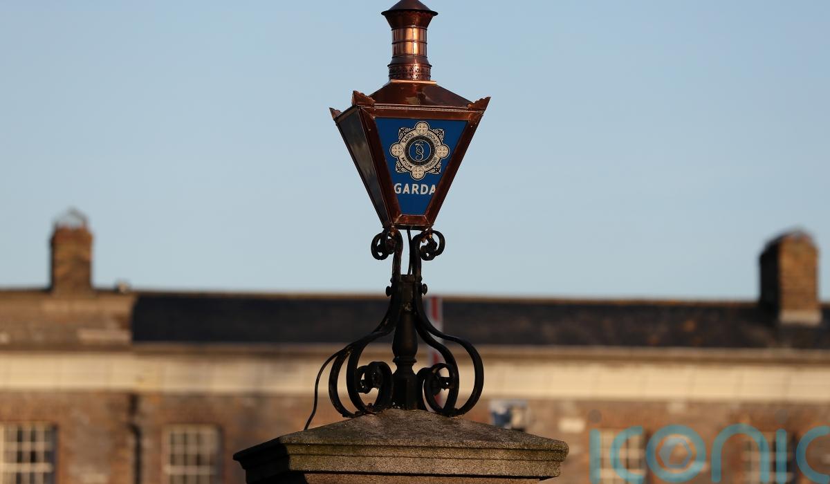 Small plane crashes in Waterford