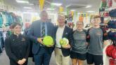 Presidential candidate Gavin meets Donegal's '92 All-Ireland winning captain Molloy