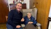 'Such a pleasure to meet her' - Daniel O'Donnell visits Ireland's oldest citizen