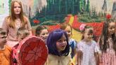 Follow the yellow brick road: Carndonagh kids mark World Book Day with Wicked theme