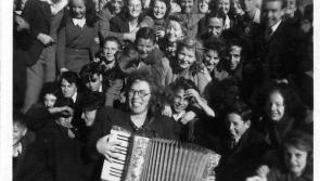 A nostalgic west Donegal scene: Can you help identify them?