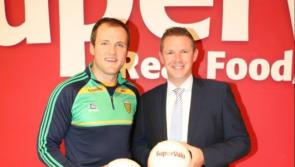 Donegal star Michael Murphy a big hit at SuperValu #Behindtheball events in Donegal Town and Ballybofey