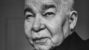 Music legend John Prine critically ill with coronavirus after Donegal wife tests positive
