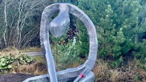 Touching sculpture 'Suaimhneas' unveiled in Gaoth Dobhair 
