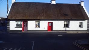 Donegal pub introduces early closing times despite lifting of restrictions 

