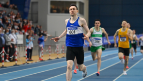 Mark English eases through the gears to defend Indoor 800m crown
