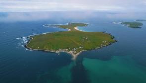 Ferry service operating this summer to Inis Bó Finne

