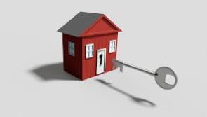 Councillor queries delays affecting tenants purchasing their houses