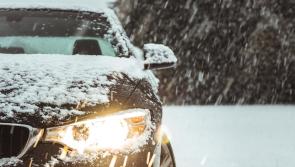 Over 20 cars stuck on Meenaroy due to snow with cars off the road at Glengesh