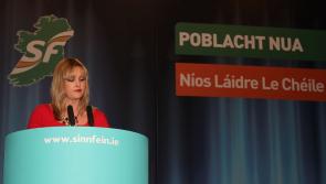 Sinn Féin ag géilleadh ar a gcuid prionsabal ar mhaithe le cumhacht - Toiréasa Ferris