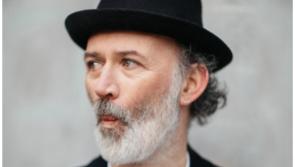National: Irish comedian warns fans they'll be 'kicked out' of show for using smartphones 