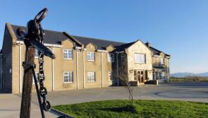 Bruckless hotel owner reaffirms refugee plans 
