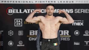 Super Darragh Kelly submits Mathias Poiron in first round 