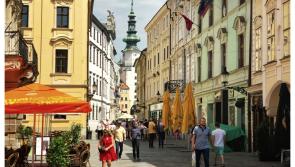 Irish holidaymakers warned as highly contagious disease sweeps across Europe