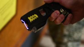Former Donegal sergeant calls to arm frontline gardaí with tasers 