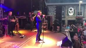 WATCH: Nathan Carter wows huge crowd at Mary From Dungloe

