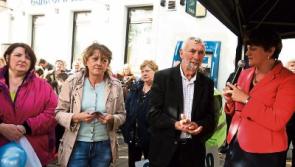 More than 7,000 sign petition opposing bank closure