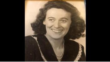 Sc&eacute;al theach Hi&uacute;da&iacute; agus sc&eacute;al saoil bhean an t&iacute;, Chit&iacute; U&iacute; Ghallch&oacute;ir