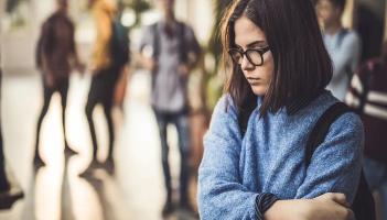 HSE: Guide to help with teenage worry this Christmas