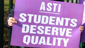 Second-level teachers to protest outside Donegal schools