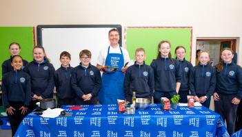 Tesco Ireland launches Stronger Starts Cooks programme in Portnoo primary school