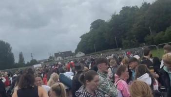 WATCH: Mobbed scenes at Electric Picnic early access gates