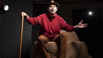 Former Minister Joe McHugh brings political story to Donegal theatre