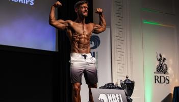 Ballybofey gym owner wins national bodybuilding title and professional status