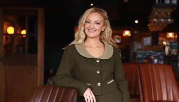 Bunbeg fashion designer announces charity fashion show in Annagry