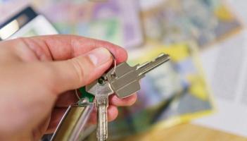 Short-term lets having ‘challenging’ impact on Donegal families’ housing search