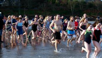 Doe Amateur Swimmers to team up with Bluestack Foundation for New Year’s Swim