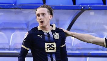 Ronan Curtis stars as Port Vale get back to winning ways