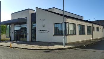 Suspended sentence for man who stole from shop because &lsquo;wife needed a charger&rsquo;