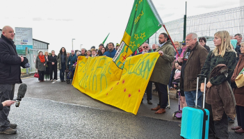 &lsquo;Very successful&rsquo; protest to secure the future of Donegal-Dublin flight