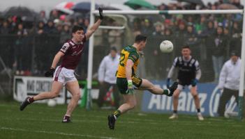 Peadar Mogan hits late two-pointer against Galway as 14-man Donegal stay unbeaten